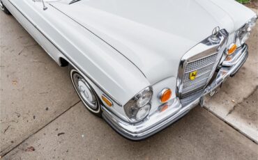 Mercedes-benz-300sel-1970-White-Blue-27