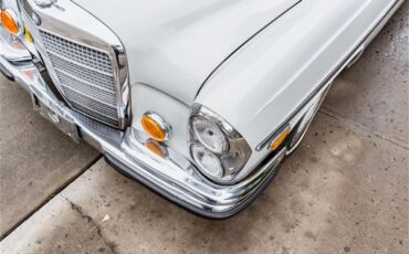 Mercedes-benz-300sel-1970-White-Blue-28