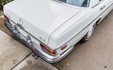 Mercedes-benz-300sel-1970-White-Blue-30