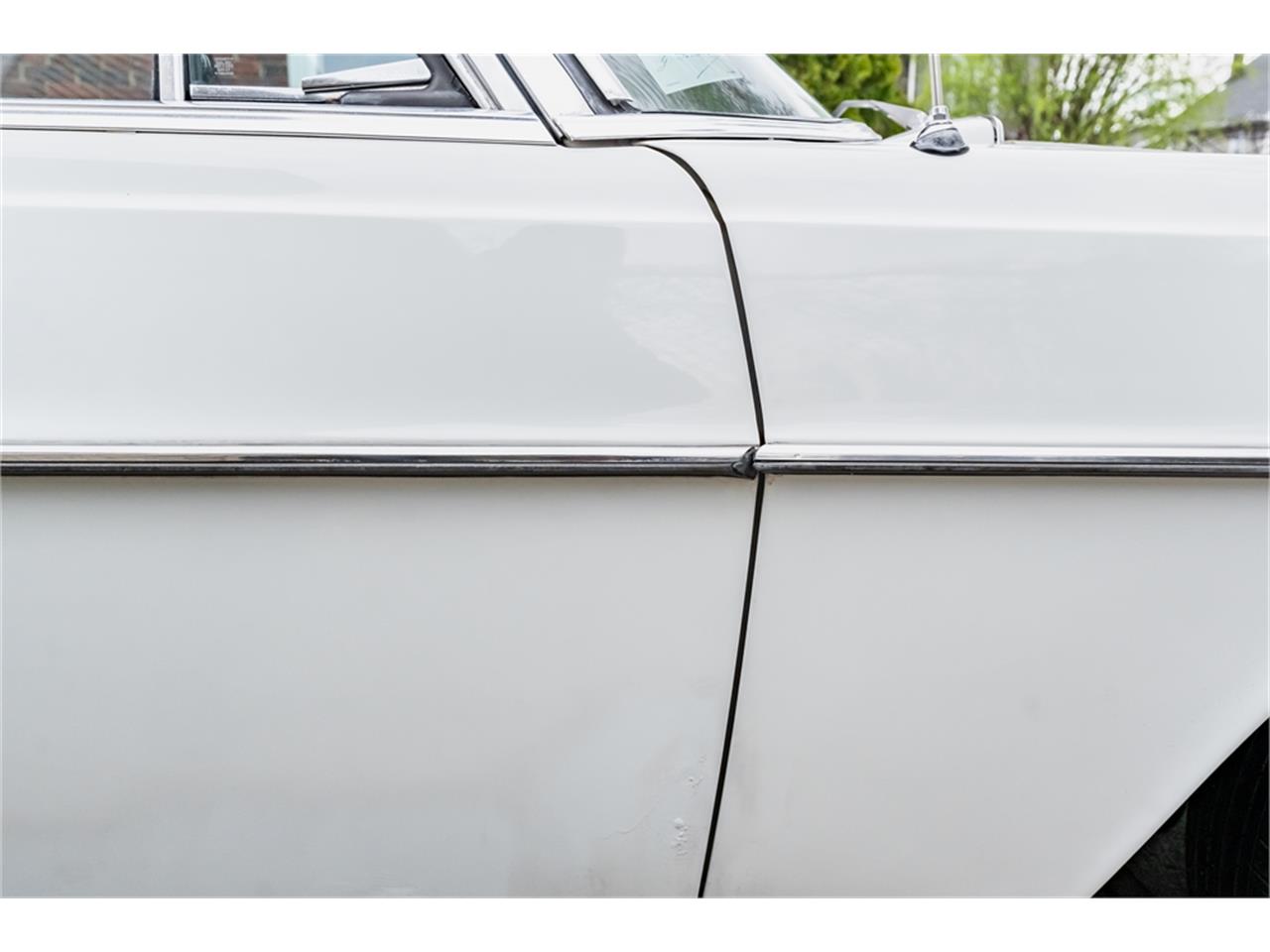 Mercedes-benz-300sel-1970-White-Blue-31