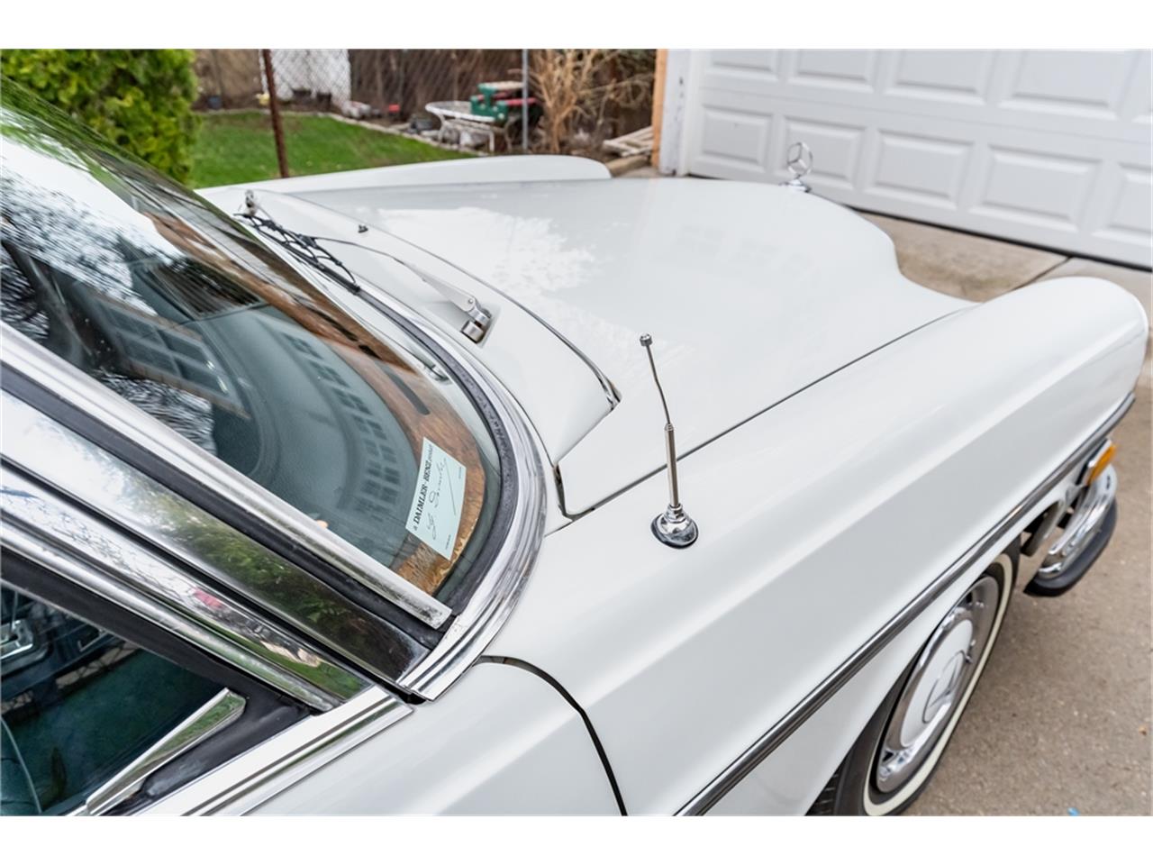 Mercedes-benz-300sel-1970-White-Blue-43
