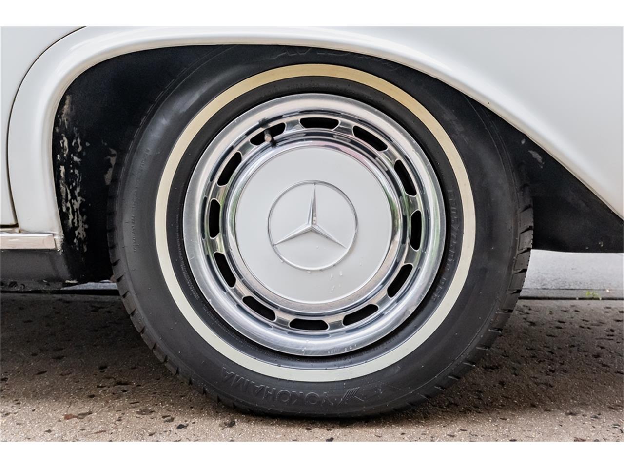 Mercedes-benz-300sel-1970-White-Blue-48