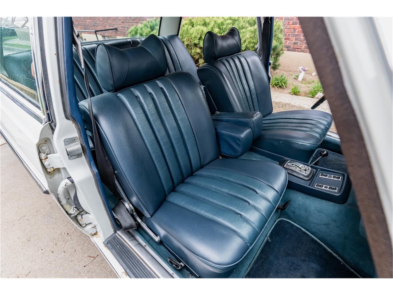 Mercedes-benz-300sel-1970-White-Blue-58