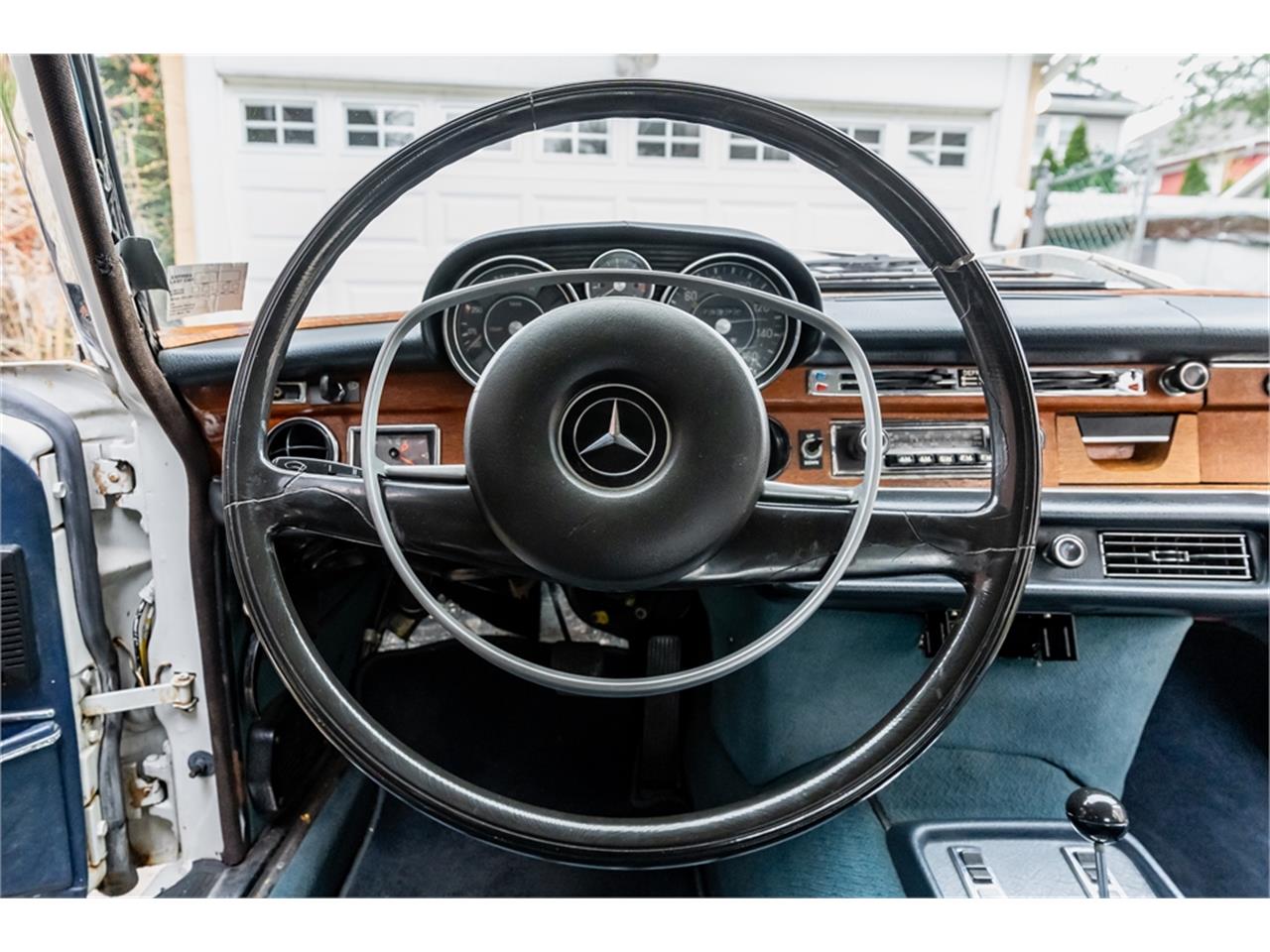 Mercedes-benz-300sel-1970-White-Blue-7