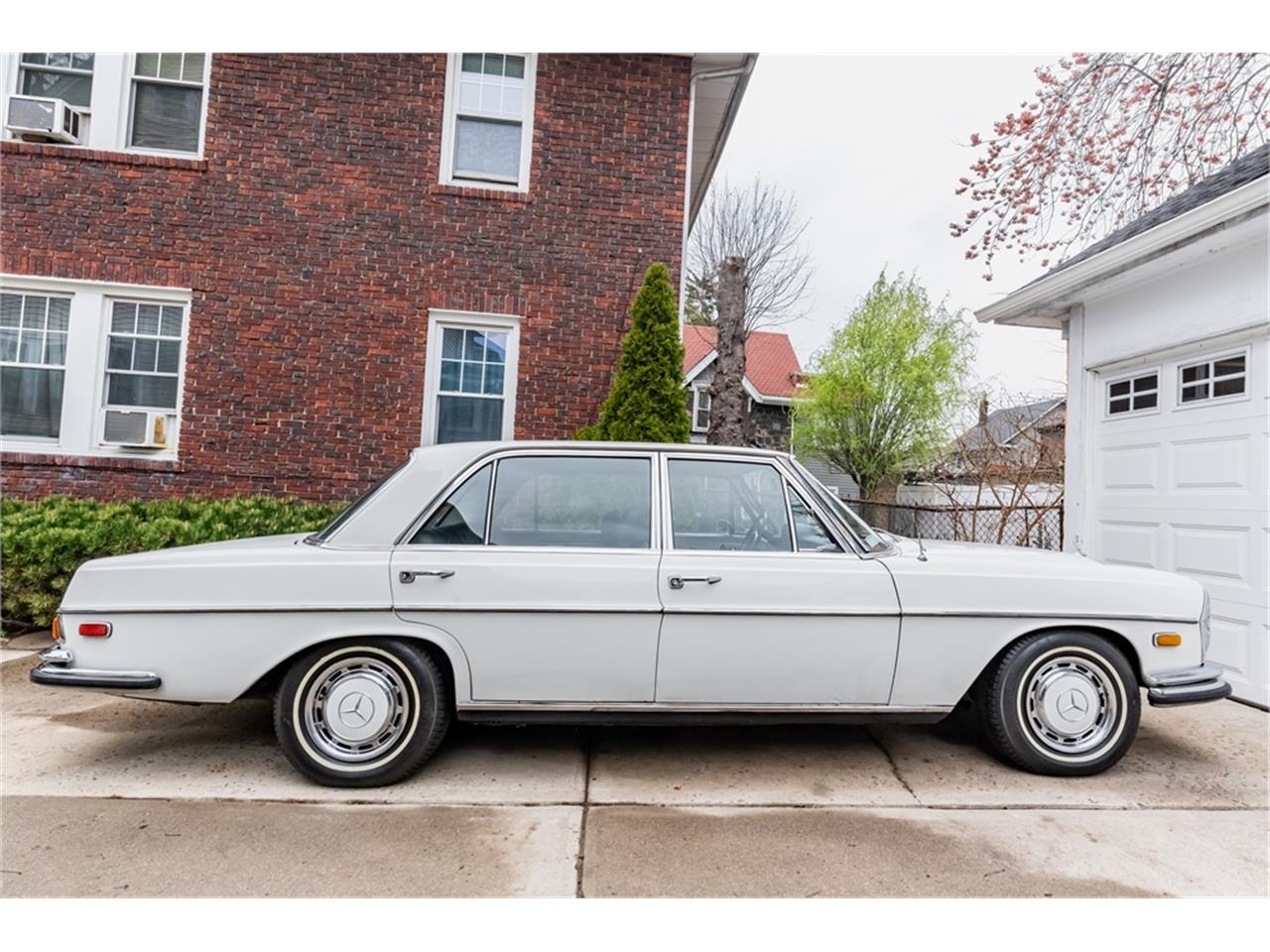 Mercedes-benz-300sel-1970-White-Blue-91