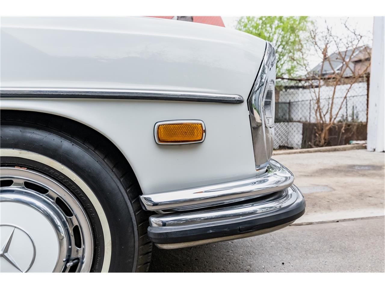 Mercedes-benz-300sel-1970-White-Blue-93