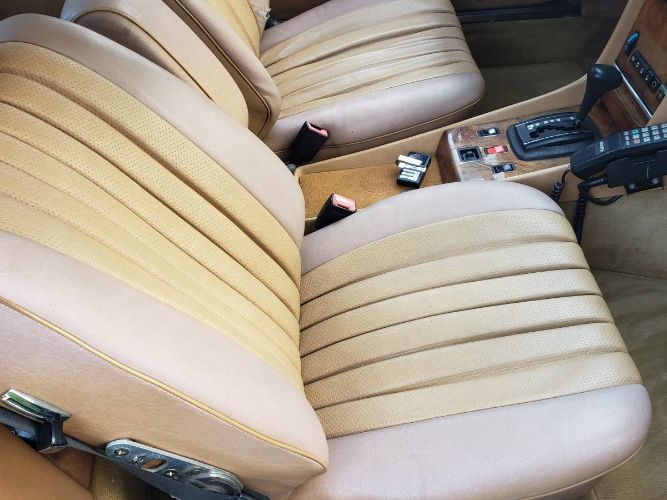 Mercedes-benz-300sl-1985-Cream-Tan-2