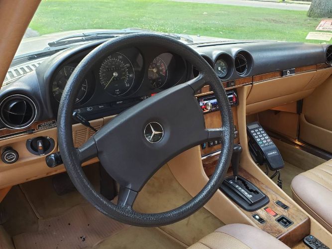 Mercedes-benz-300sl-1985-Cream-Tan-5