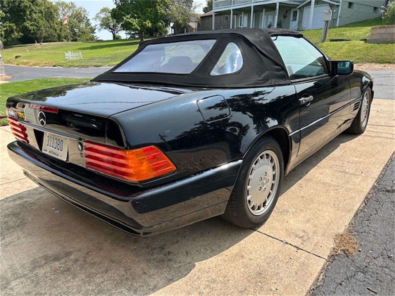 Mercedes-benz-300sl-1990-Black-European-Mustard-1