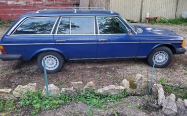 Mercedes-benz-300td-1980-10