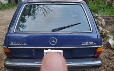 Mercedes-benz-300td-1980-6