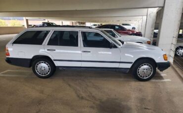 Mercedes-benz-300te-1988-White-Blue-3