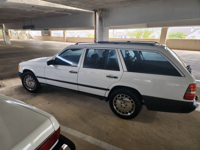 Mercedes-benz-300te-1988-White-Blue-7