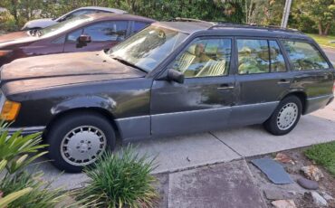 Mercedes-benz-300te-1993-grey-3