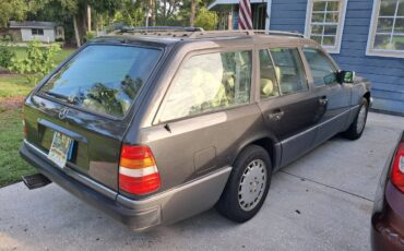Mercedes-benz-300te-1993-grey