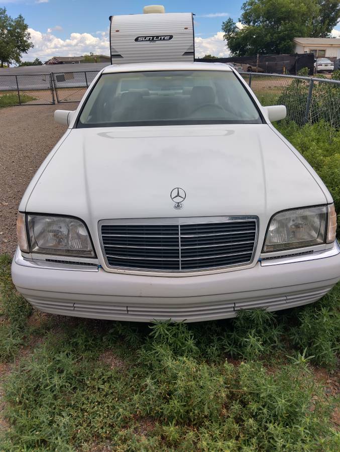 Mercedes-benz-380-sec-amp-s-320-1983-10