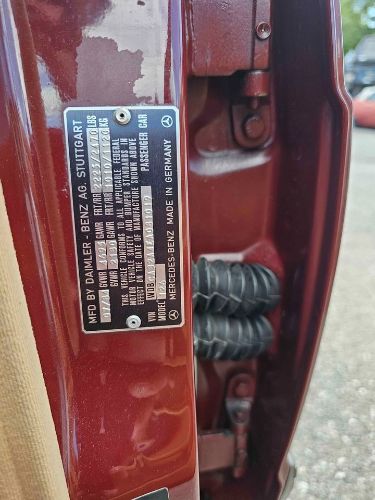Mercedes-benz-380se-1984-Burgundy-Tan-1