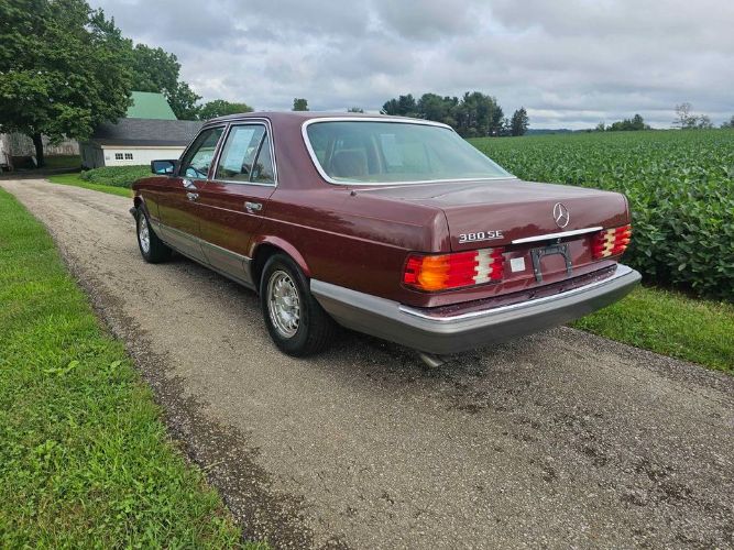 Mercedes-benz-380se-1984-Burgundy-Tan-9