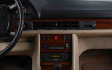 Mercedes-benz-380se-1985-Blue-13
