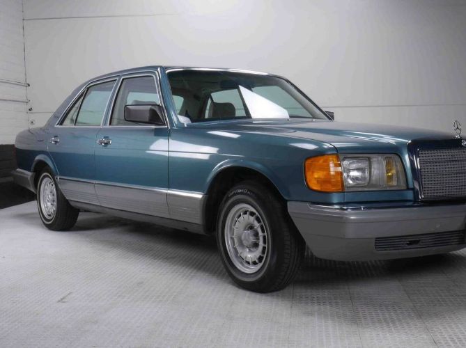 Mercedes-benz-380se-1985-Blue-6