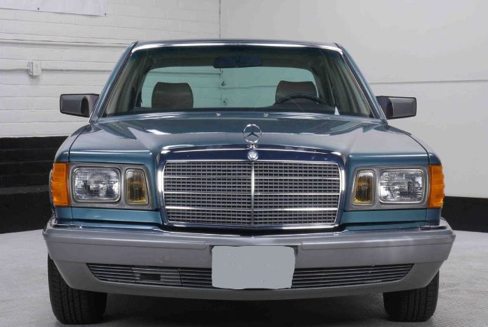 Mercedes-benz-380se-1985-Blue-9