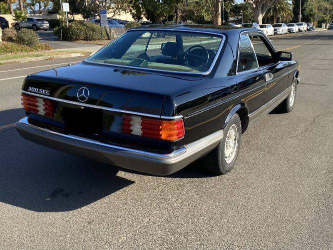 Mercedes-benz-380sec-1983-6