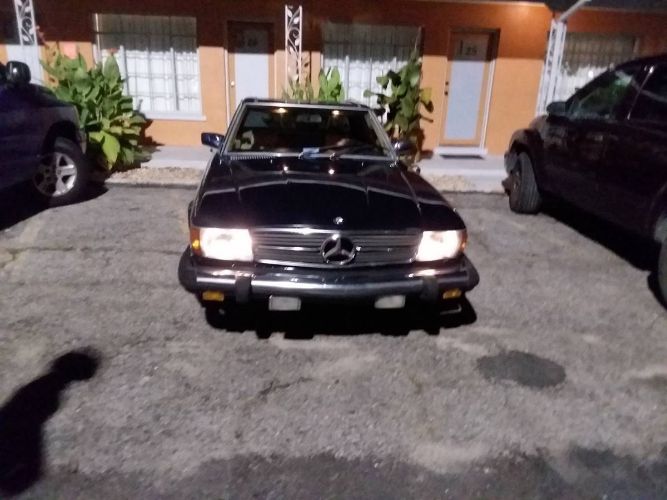 Mercedes-benz-380sl-1981-Black-Parchment-2