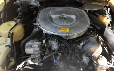 Mercedes-benz-380sl-1981-Gold-Brown-6
