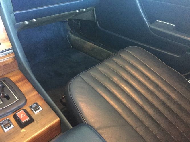 Mercedes-benz-380sl-1981-Silver-Blue-7
