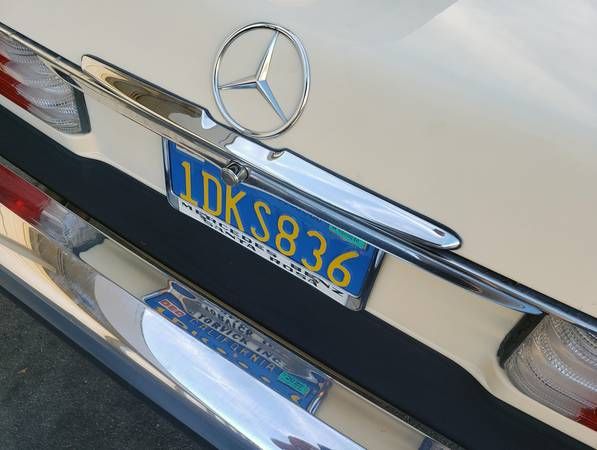 Mercedes-benz-380sl-1982-1