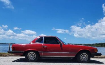 Mercedes-benz-380sl-1982-17