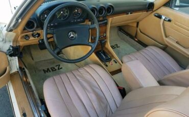 Mercedes-benz-380sl-1982-18
