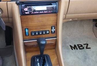 Mercedes-benz-380sl-1982-2
