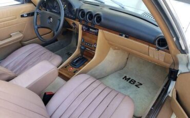 Mercedes-benz-380sl-1982-7