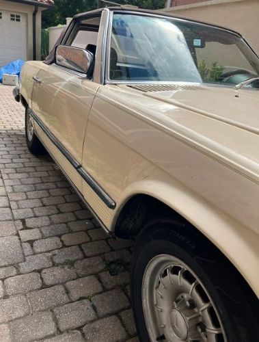 Mercedes-benz-380sl-1982-Beige-Brown-5