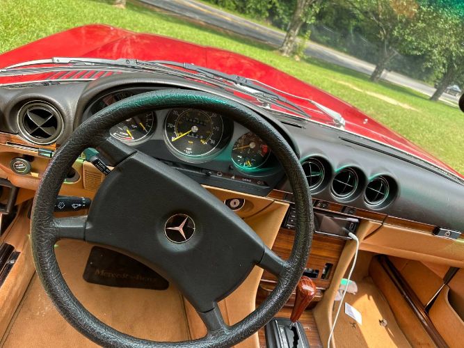 Mercedes-benz-380sl-1982-Red-14