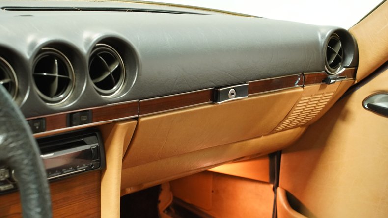 Mercedes-benz-380sl-1982-Sunlight-Yellow-Sand-Beige-33
