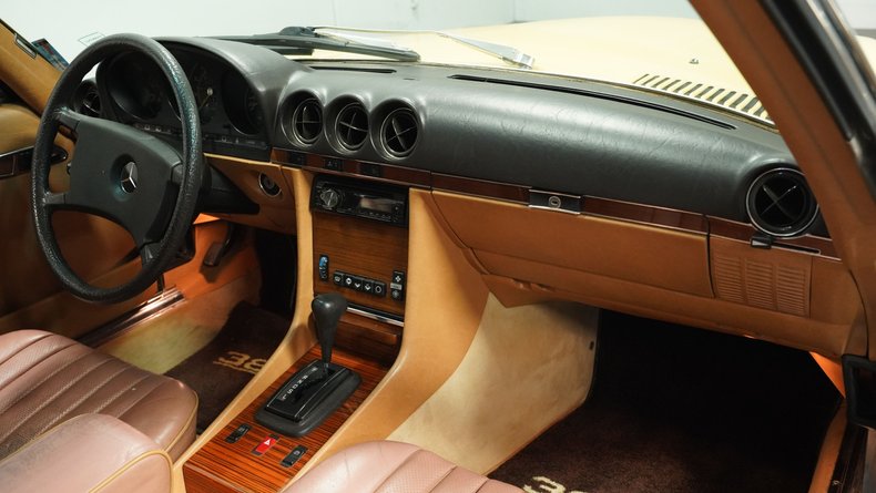 Mercedes-benz-380sl-1982-Sunlight-Yellow-Sand-Beige-40