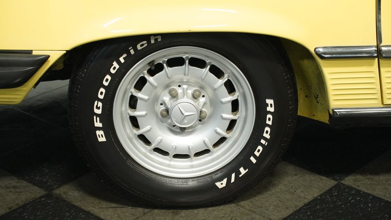 Mercedes-benz-380sl-1982-Sunlight-Yellow-Sand-Beige-49