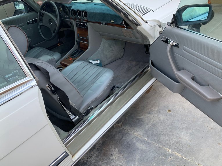 Mercedes-benz-380sl-1982-White-Grey-6