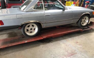 Mercedes-benz-380sl-1983-Blue-5
