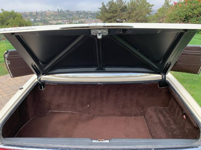 Mercedes-benz-380sl-1983-Brown-1
