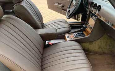 Mercedes-benz-380sl-1983-Brown-3