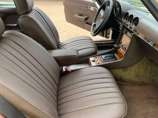 Mercedes-benz-380sl-1983-Brown-3