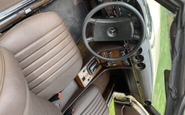 Mercedes-benz-380sl-1983-Brown-4
