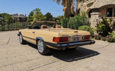 Mercedes-benz-380sl-1983-Cream-Tan-2