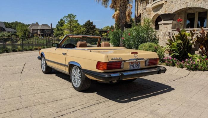 Mercedes-benz-380sl-1983-Cream-Tan-2