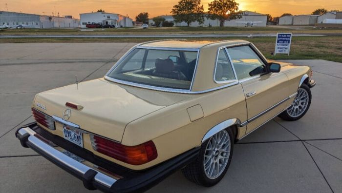 Mercedes-benz-380sl-1983-Cream-Tan-5