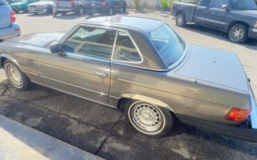 Mercedes-benz-380sl-1983-Gray-11
