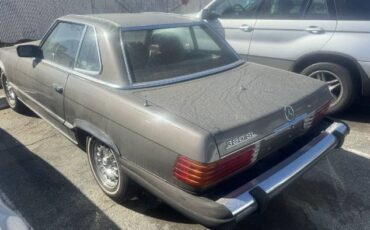 Mercedes-benz-380sl-1983-Gray-12
